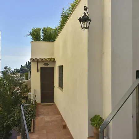 Attico Giafari Apartment *
