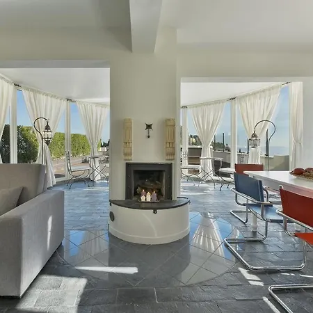 Apartment Attico Giafari *